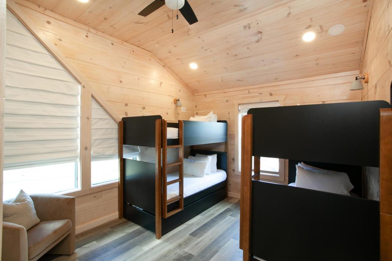 New Modern Cabin 1 Mi To Pkwy Pool Hot Tub Villa Pigeon Forge Ngoại thất bức ảnh